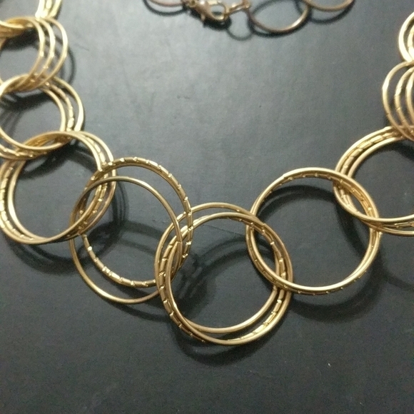 Gold Tone Interlocking Rings Hoops Long Statement Necklace - Picture 2 of 2
